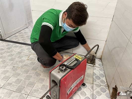 Thông tắc cống thoát nước bị nghẹt dầu mỡ giá rẻ tại nhà TPHCM
