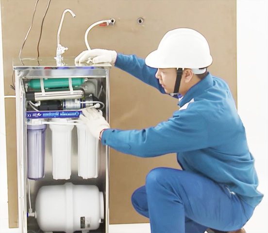 thợ sửa máy lọc nước tại nhà TPHCM