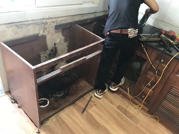thợ mộc sửa tủ bếp tại nhà