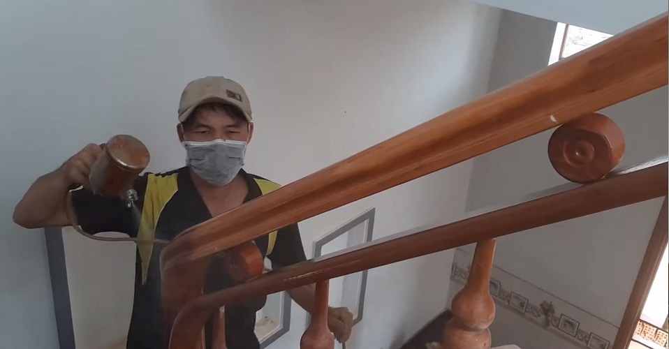 sơn sửa cầu thang gỗ