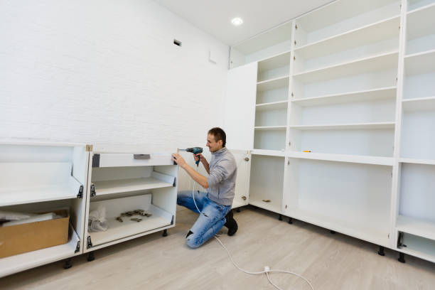 tháo lắp tủ gỗ tại nhà TPHCM