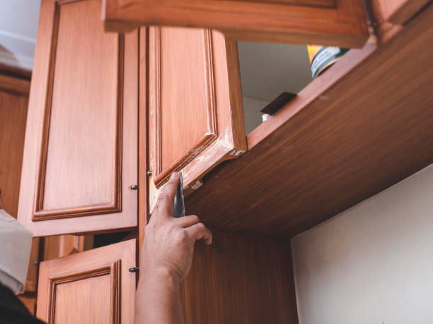 đóng tủ bếp gỗ tự nhiên theo yêu cầu