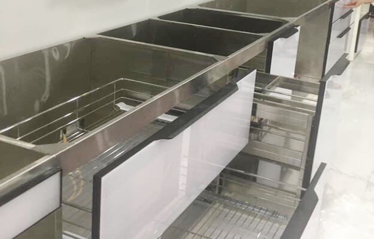 đóng tủ bếp inox theo yêu cầu