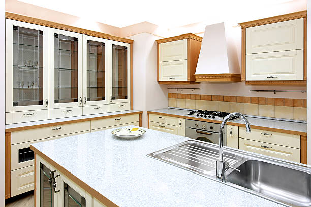 đóng tủ bếp nhôm kính theo yêu cầu