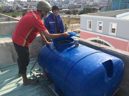 sửa bồn nước nhựa tại nhà