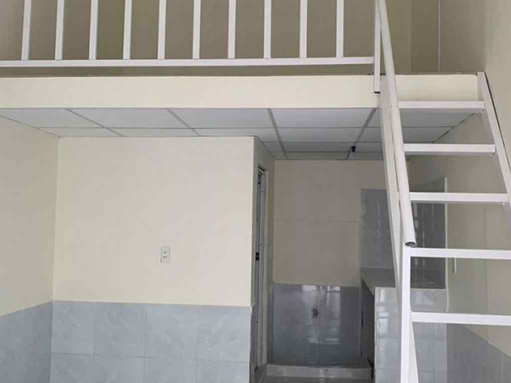 sửa cầu thang gác xép phòng trọ