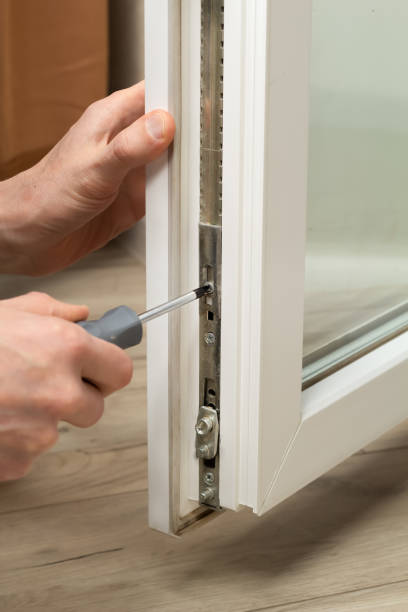 sửa cửa kính cường lực bị xệ