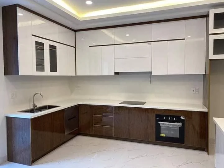 thi công tủ bếp nhựa trọn gói
