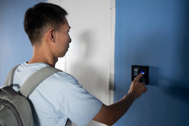 Sửa khoá cửa thông minh tại nhà