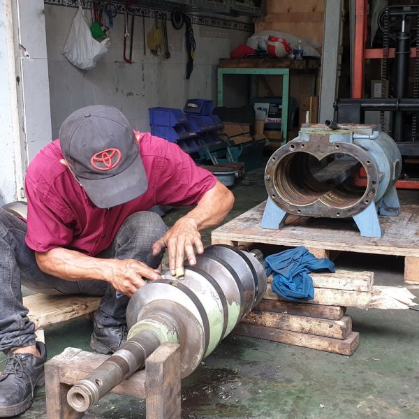 thợ sửa máy thổi tại nhà